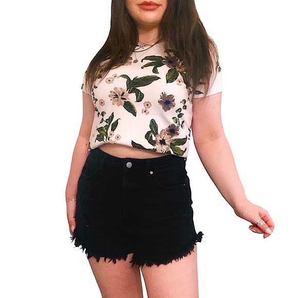 ❌ SOLD ❌ Croft & Barrow Soft Floral Plant Tee Short Sleeve Crew Tshirt Sz Small - Picture 2 of 9